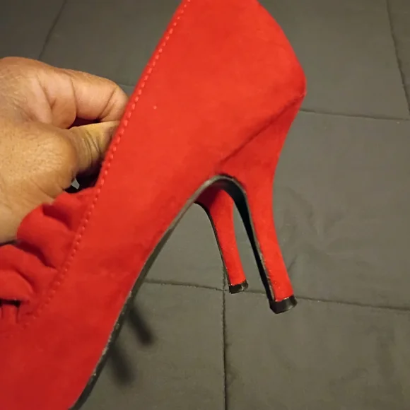 Ann Marino Red Women's Shoes - Picture 2 of 5